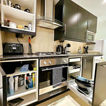 Modern Hyde Park Home With Private Entrance & Private Back Patio Near Bayswater & Paddington Stations London Kültér fotó